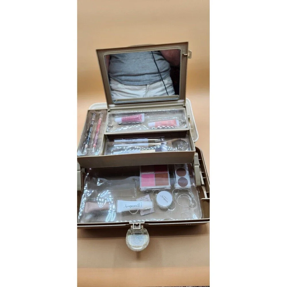 Ulta Beauty Caboodle Edition Cream and Gold Glitter with new makeup